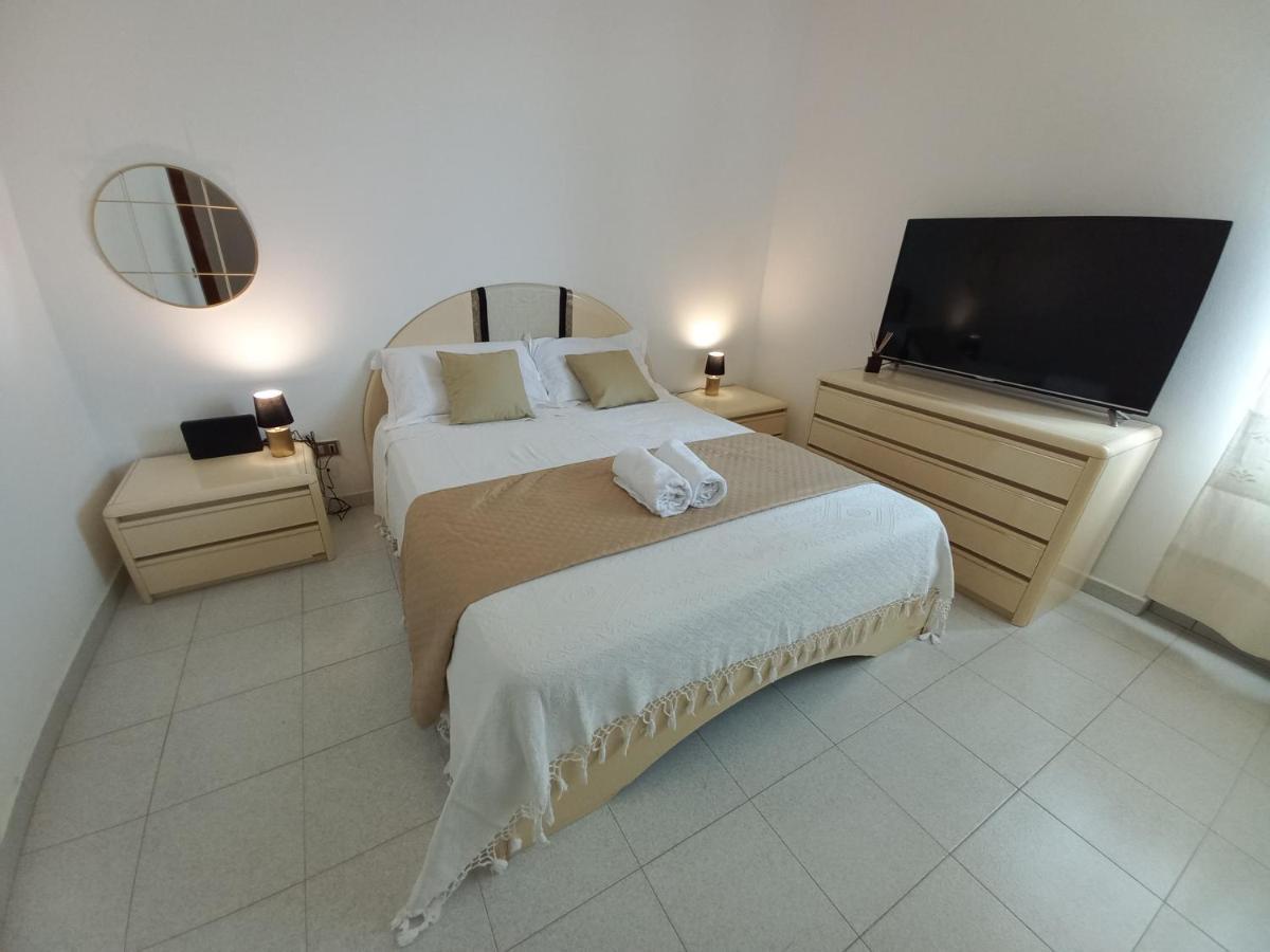 Sisters Apartment Алгеро Екстериор снимка