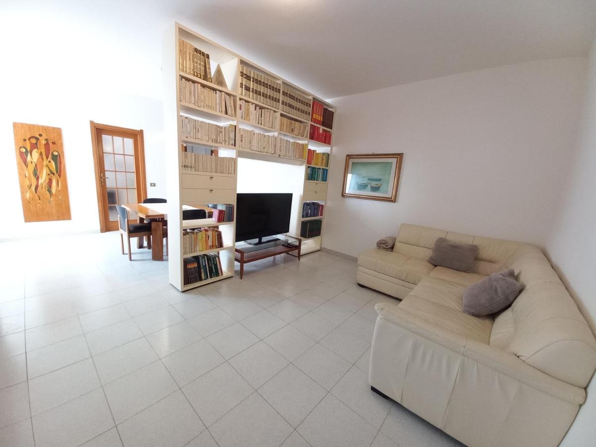 Sisters Apartment Алгеро Екстериор снимка