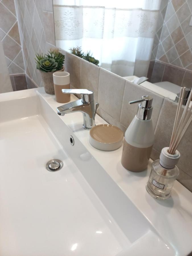 Sisters Apartment Алгеро Екстериор снимка